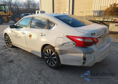 2017 Nissan Altima 2.5 Sv из США, поврежденный, VIN 1N4AL3AP3HC285236